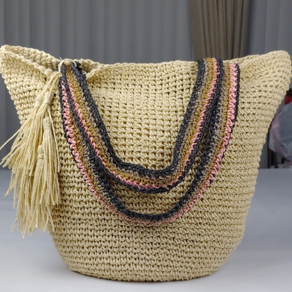 Haute Hippie Style Handcrafted Tote Bag. - Picture 2 of 12